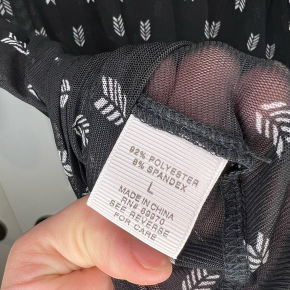 NEW Sheer button up. - Picture 6 of 8